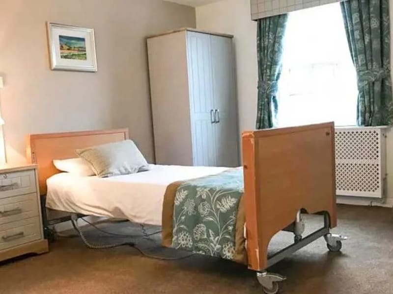 Northleach Court Care Home with Nursing in Cheltenham, England photo 3