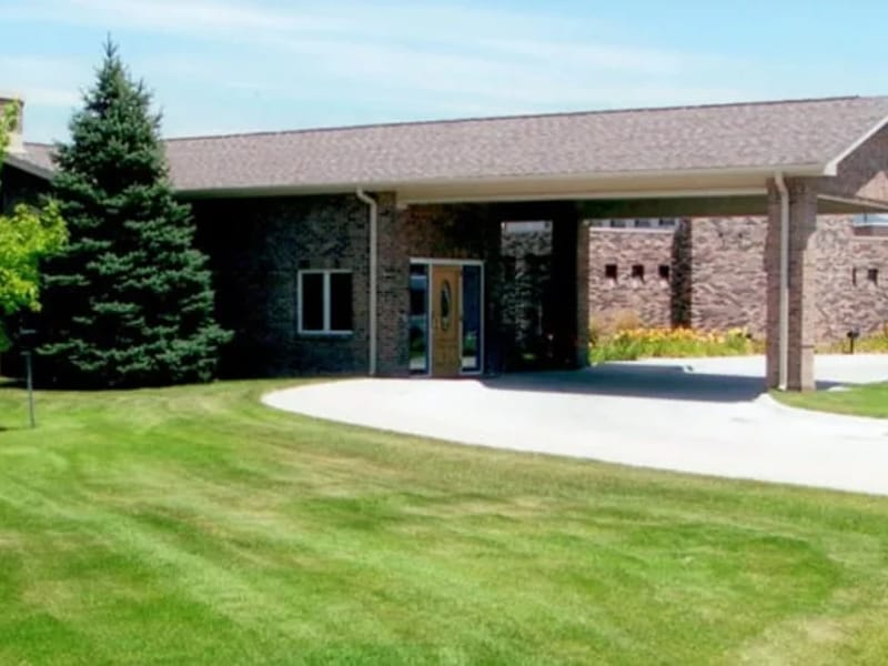 Plainview Manor - Nursing Home in Plainview, NE photo 2