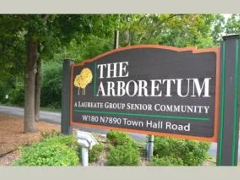 Arboretum V Llc (The) Cbrf - Assisted Living in Menomonee Falls, WI photo 2