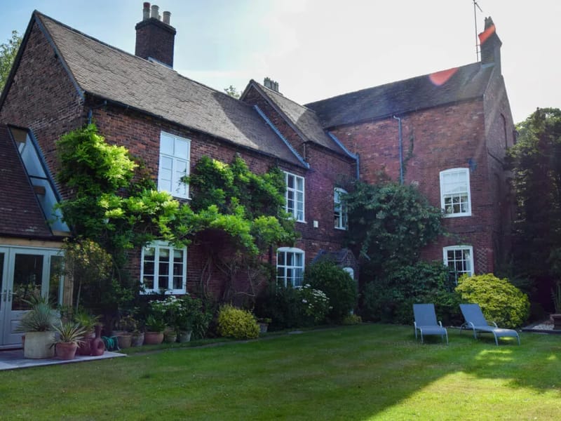 Christopher's House - Assisted Living in Walsall, England photo 2