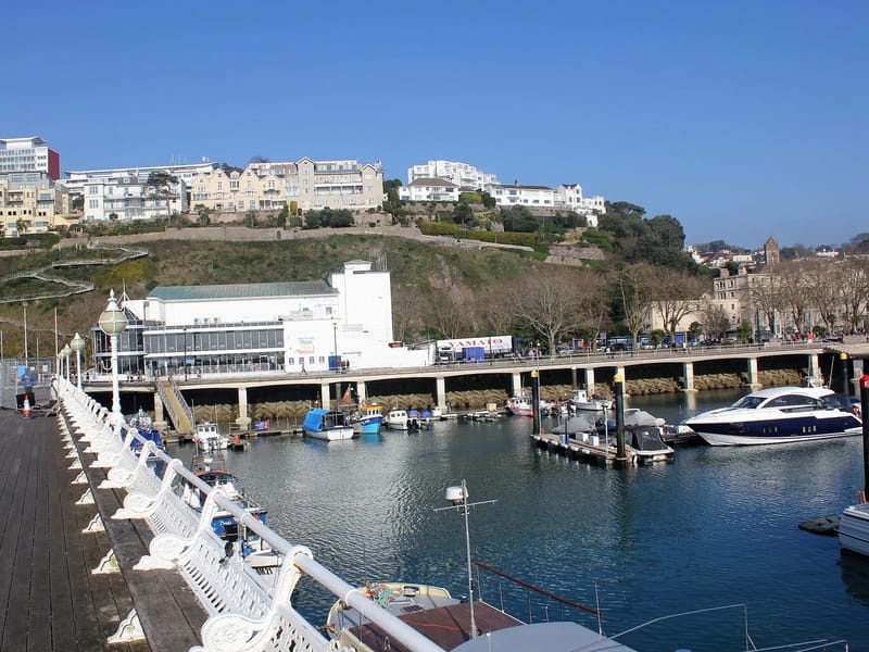 Dean House - Assisted Living in Torquay, England photo 3