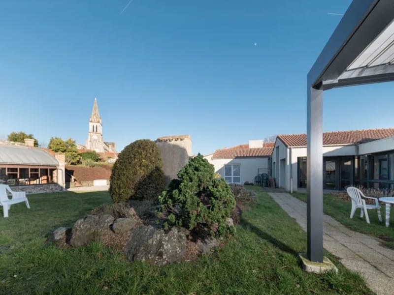 Residence Le Bosquet - Maison de Retraite in SEVREMOINE, Pays de la Loire photo 3