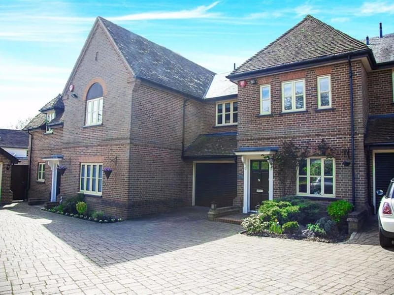 The Ridgeway - Assisted Living in Enfield, England photo 3