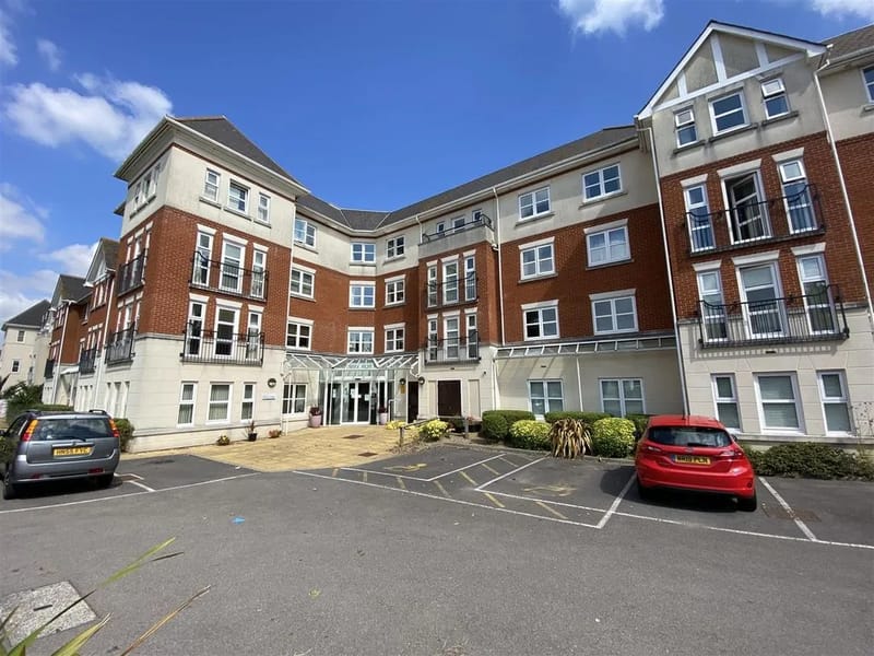 St Botolphs Road in Worthing, England photo 1
