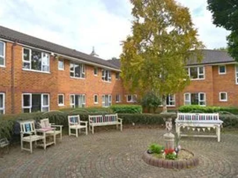 Highview Lodge - Nursing Home in Hemel Hempstead, England photo 2