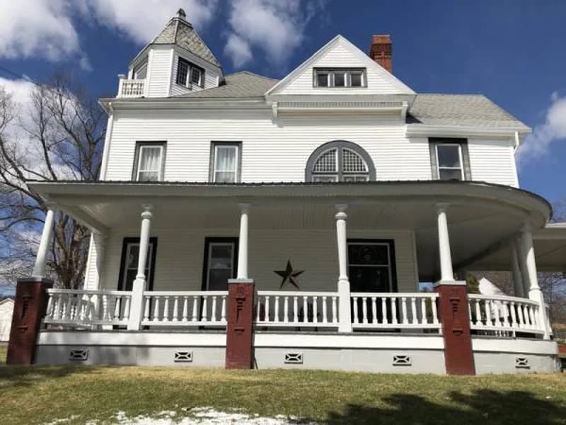 Bickford Home - Assisted Living in Macedon, NY photo 3