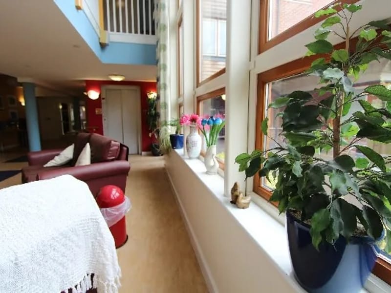Mill River Lodge - Nursing Home in Horsham, England photo 3
