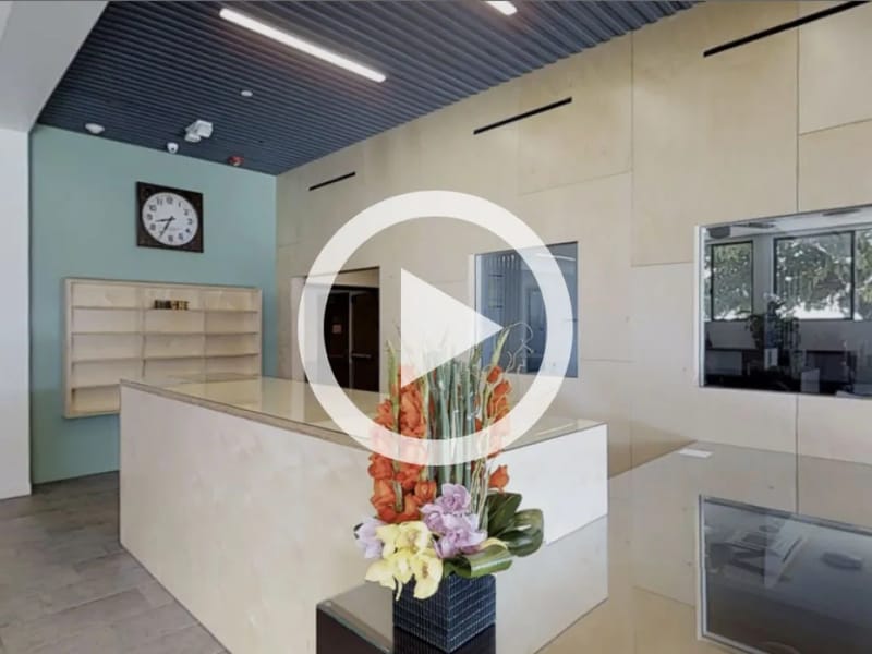 Aaa Royal Senior Living Facility - Assisted Living in Tarzana, CA photo 2