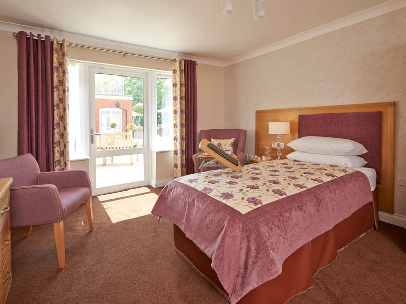 Lincroft Meadow Care Home - Assisted Living in Kidlington, England photo 2