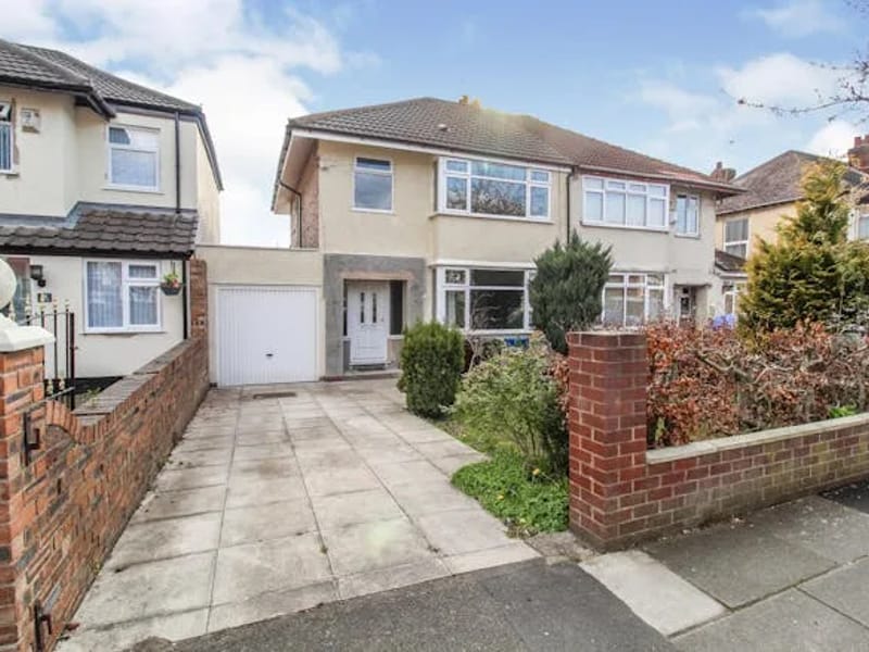Longview House in Liverpool, England photo 3