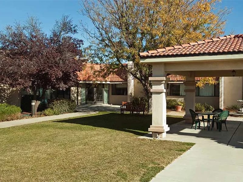 Life Care Center of Farmington - Nursing Home in Farmington, NM photo 2