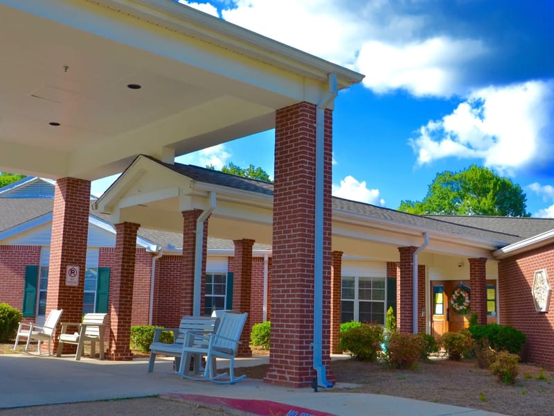 Woodlands Rehabilitation and Healthcare Center - Nursing Home in Clinton, MS photo 2
