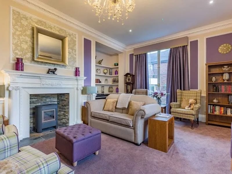 Tadworth Grove Care Home - Nursing Home in Nr Epsom, England photo 3
