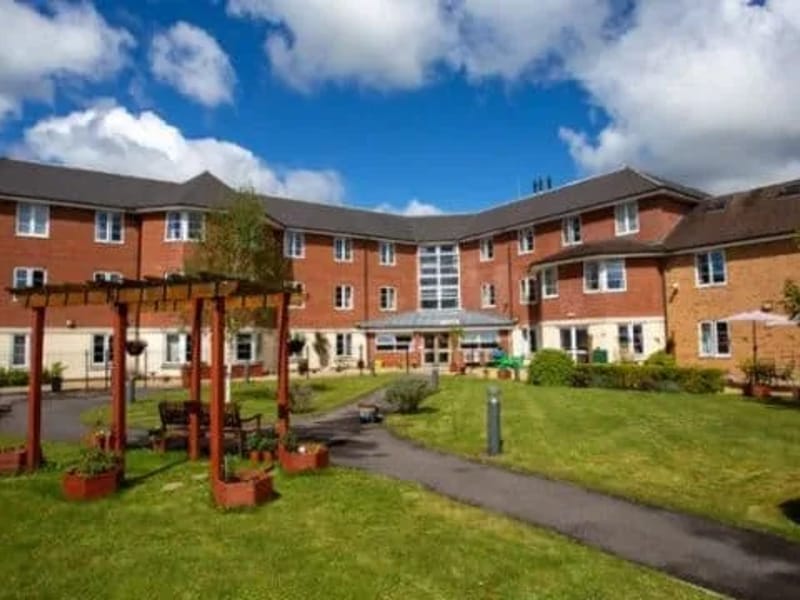 Princess Lodge Care Centre - Nursing Home in Swindon, England photo 3