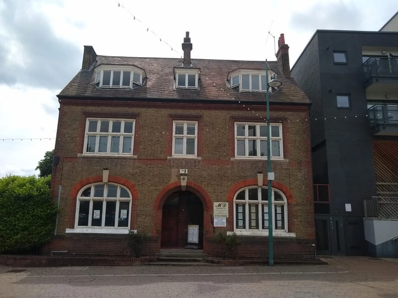 30 Aperfield Road - In-Home Care in Erith, England photo 3