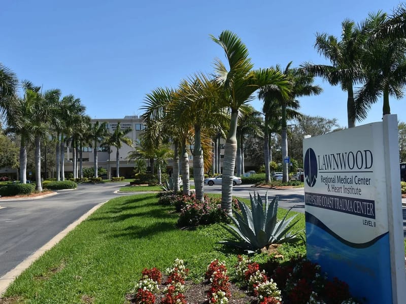Hca Florida Lawnwood Hospital - Hospital in Fort Pierce, FL photo 3