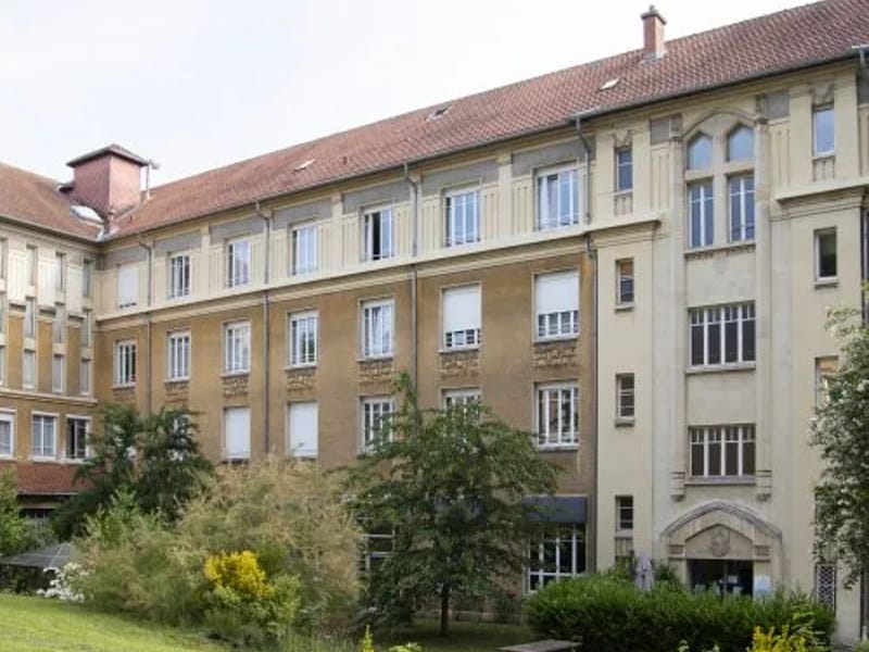 Mais Retraite Villa St Pierre Fourier - EHPAD in VILLERS LES NANCY, Grand Est photo 2