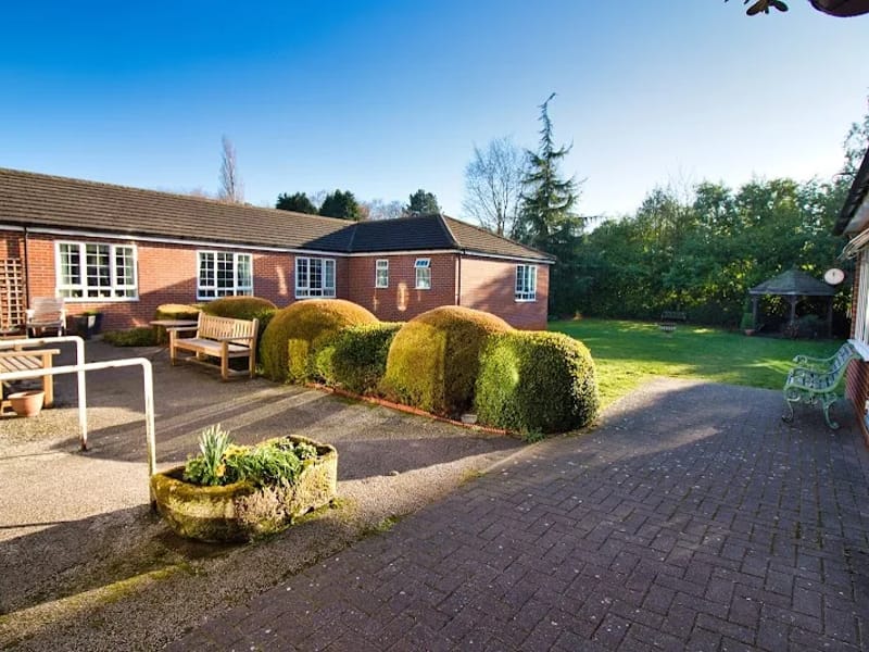 Ashlands Care Home - Nursing Home in Mansfield, England photo 1