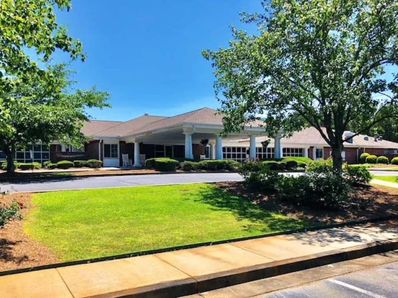 Jonesboro Center for Nursing and Healing LLC - Nursing Home in Jonesboro, GA photo 2