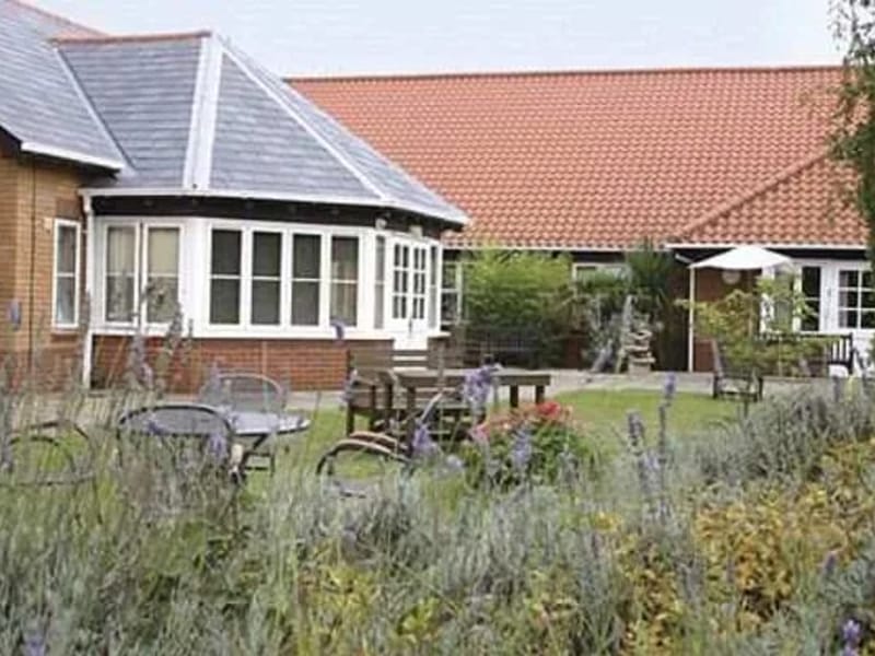 Oakwood House Residential and Nursing Home - Nursing Home in Ipswich, England photo 3