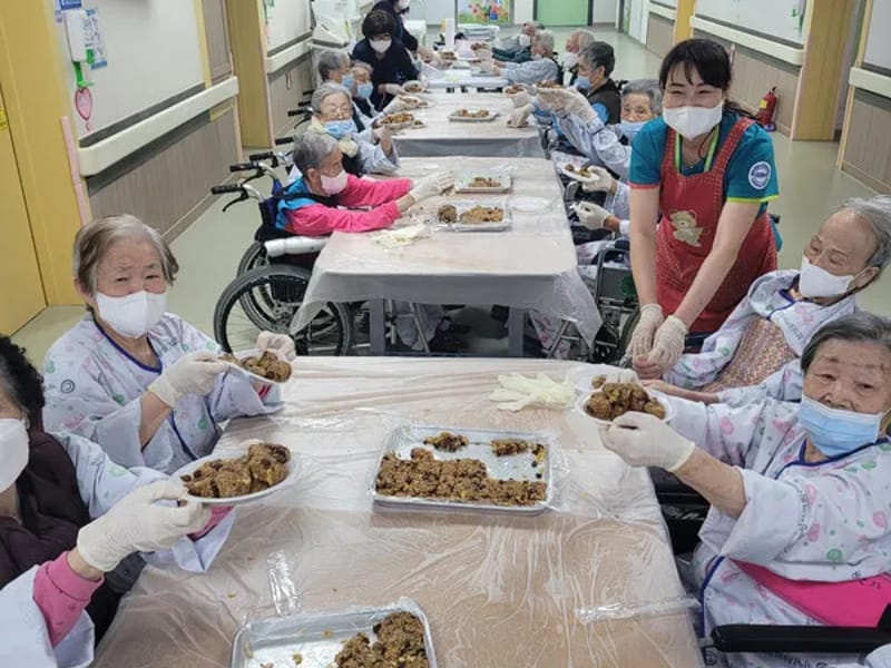 광양노인장기요양센터 - 요양병원 in 광양시, 전라남도 photo 2