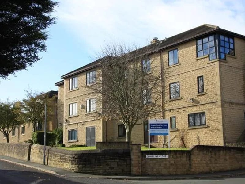 Howgate House - Assisted Living in Bradford, England photo 3