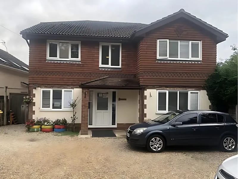 Applelea - Assisted Living in Basingstoke, England photo 2