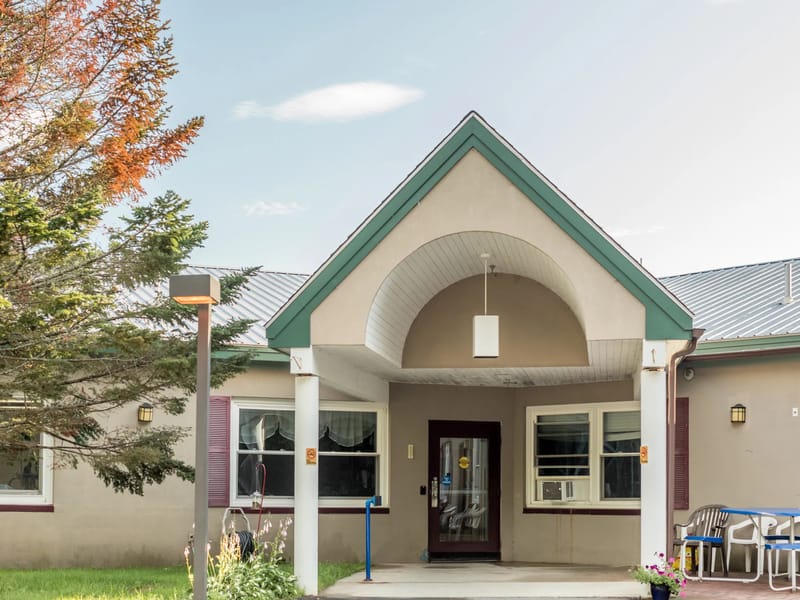 Bolster Heights Residential Care - Assisted Living in Auburn, ME photo 2