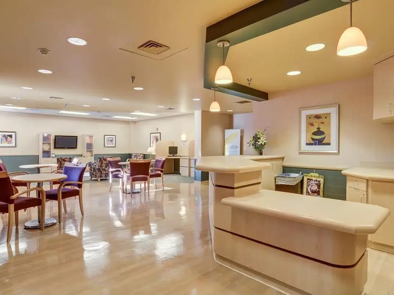 Greentree Skilled Nursing and Rehabilitation Center - Nursing Home in Pittsburgh, PA photo 2