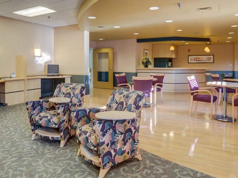 Greentree Skilled Nursing and Rehabilitation Center - Nursing Home in Pittsburgh, PA photo 3