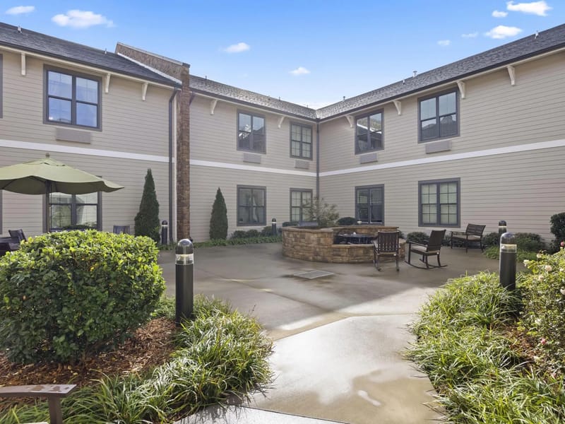 Brickmont Acworth Spe, Llc — Assisted Living, Acworth, GA · photo 1