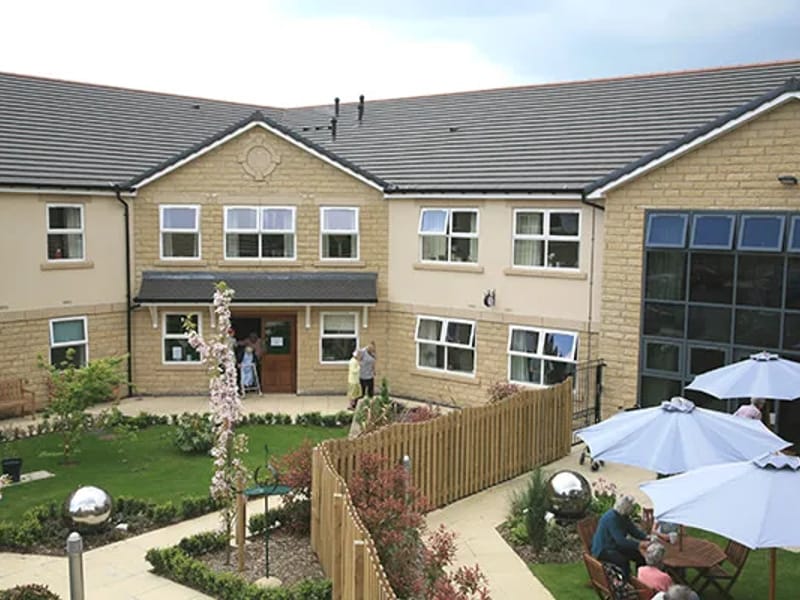 Mill View - Assisted Living in Bradford, England photo 3