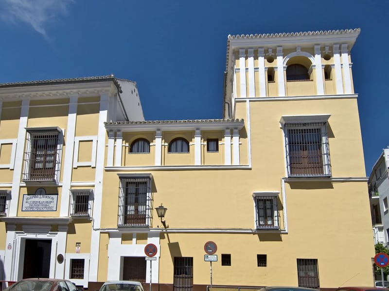 Residencia del Santísimo Cristo de los Dolores - Hogar de Ancianos in Sevilla, Andalucía photo 1