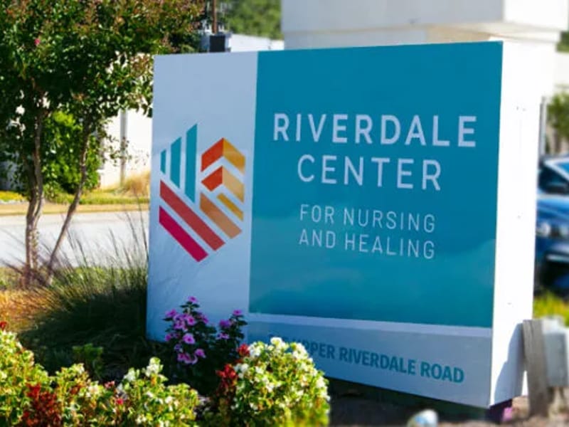 Fayetteville Center for Nursing & Healing LLC - Nursing Home in Fayetteville, GA photo 3