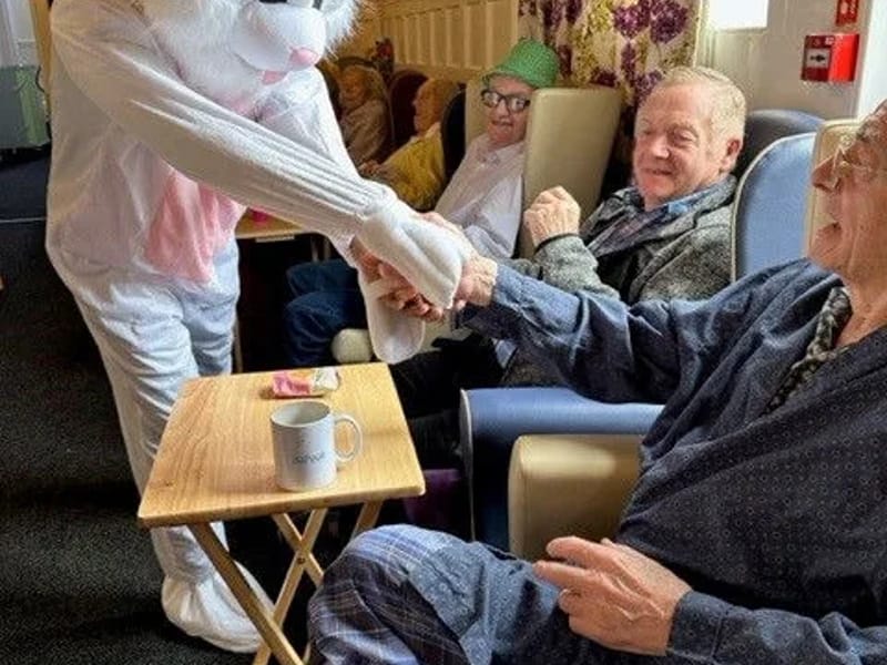 Manor Hall Nursing Home - Nursing Home in Eastbourne, England photo 4