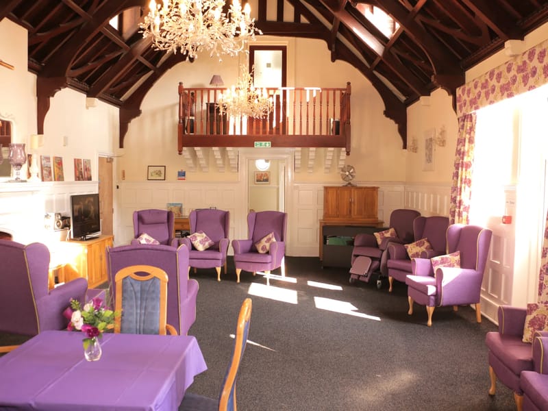 Manor Hall Nursing Home - Nursing Home in Eastbourne, England photo 3