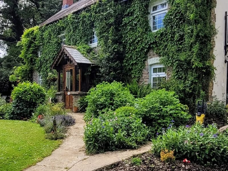 Kingsley Cottage, Blackfords - Assisted Living in Cannock, England photo 3