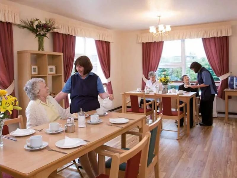 Cedars Care Home in Leeds, England photo 1