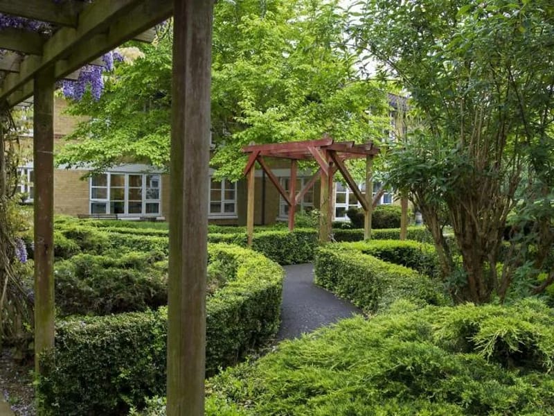 Aashna House Residential Care Home in London, England photo 2