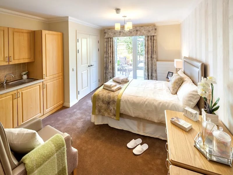 Birchmere Mews - Assisted Living in Solihull, England photo 9