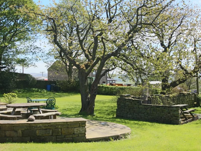 Mount View House in Rochdale, England photo 3