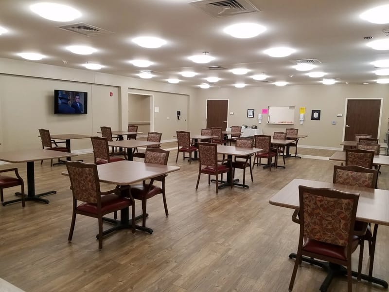 Humphreys County Care and Rehabilitation - Nursing Home in Waverly, TN photo 2