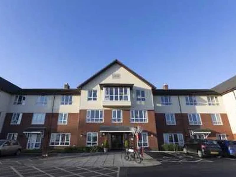 HCF The Springs - Assisted Living in Pontefract, England photo 3
