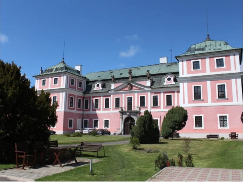 domovy se zvláštním režimem (2347976) - Domov se zvláštním režimem in Prague, Prague photo 1