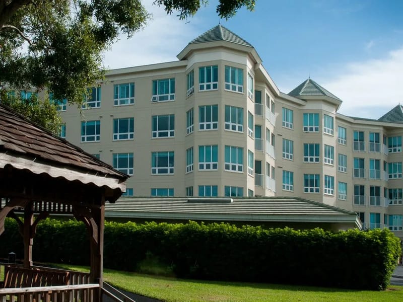 Chateau at Moorings Park, The - Nursing Home in Naples, FL photo 4