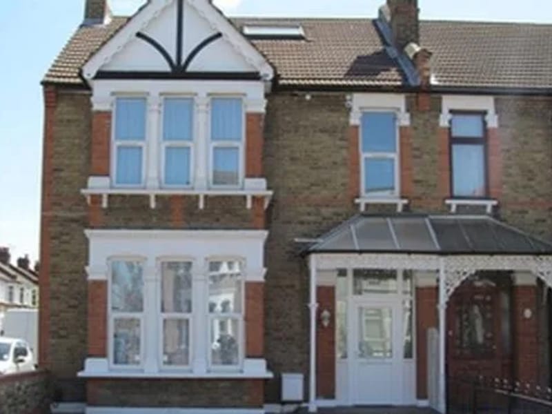 Karma Liv-in - Assisted Living in Ilford, England photo 2