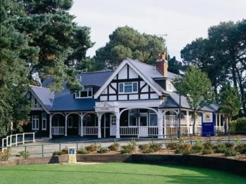 Meyrick Lodge - Assisted Living in Bournemouth, England photo 3