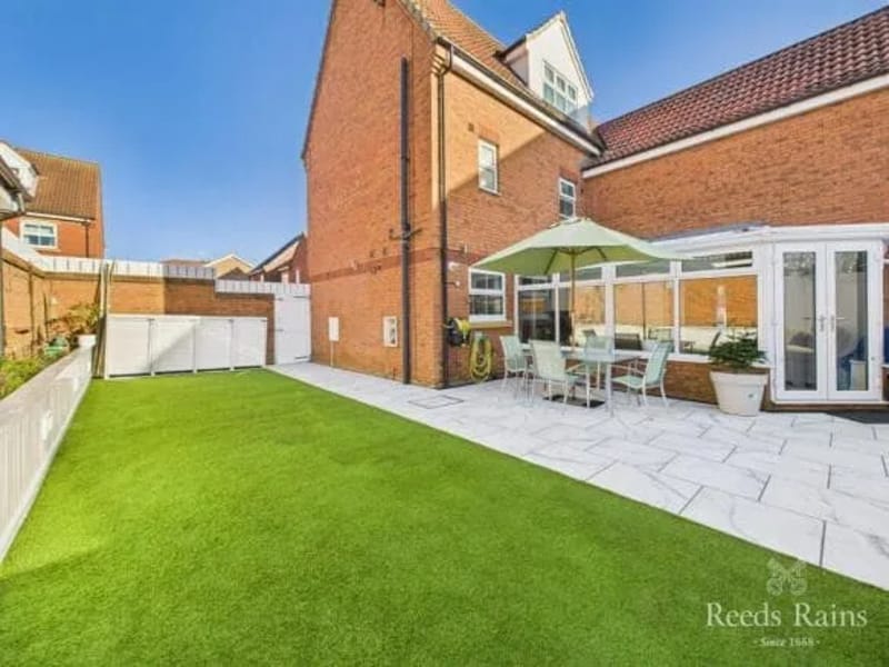 Rosegarth Residential - Assisted Living in Bridlington, England photo 3