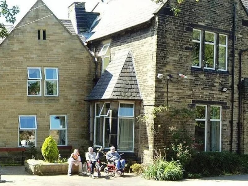 Acorn Nursing Home - Nursing Home in Bradford, England photo 1