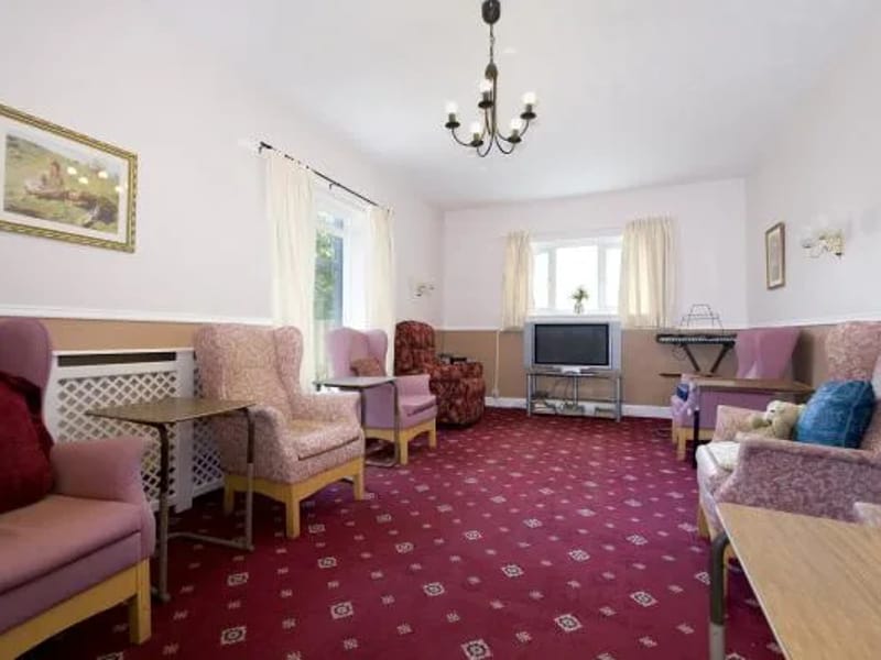 Portelet Manor Rest Home - Assisted Living in Bournemouth, England photo 2